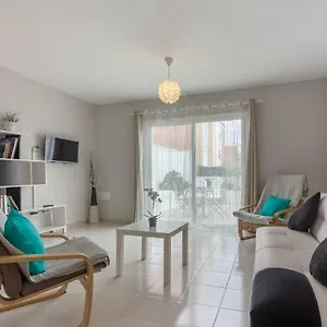 Beautiful 2-bed Townhouse Near Beach/el Medano! , La Tejita España